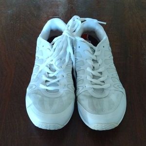 Varsity EDGE Cheer Shoes White Size Women's U.S. 8.5